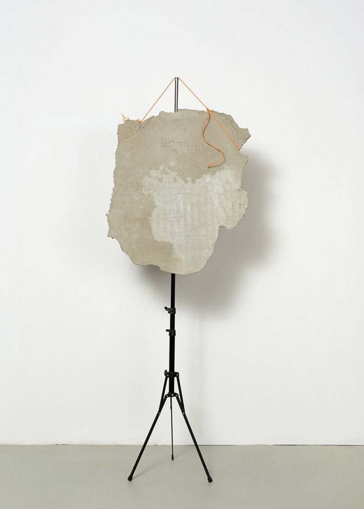 Lift 2016 | Beton, Metall, Kunststoff | 180 cm x 72 cm x 32 cm