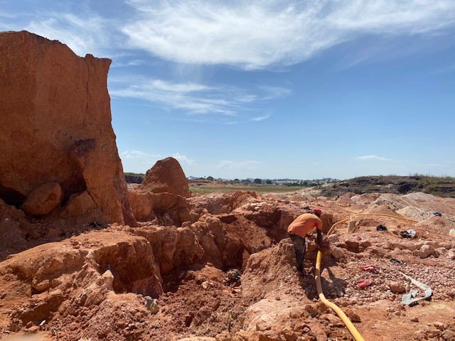 Reisestipendiatin Karimah Ashadu schickte uns erste Impressionen aus der Kupfermine Jos in Nigeria
